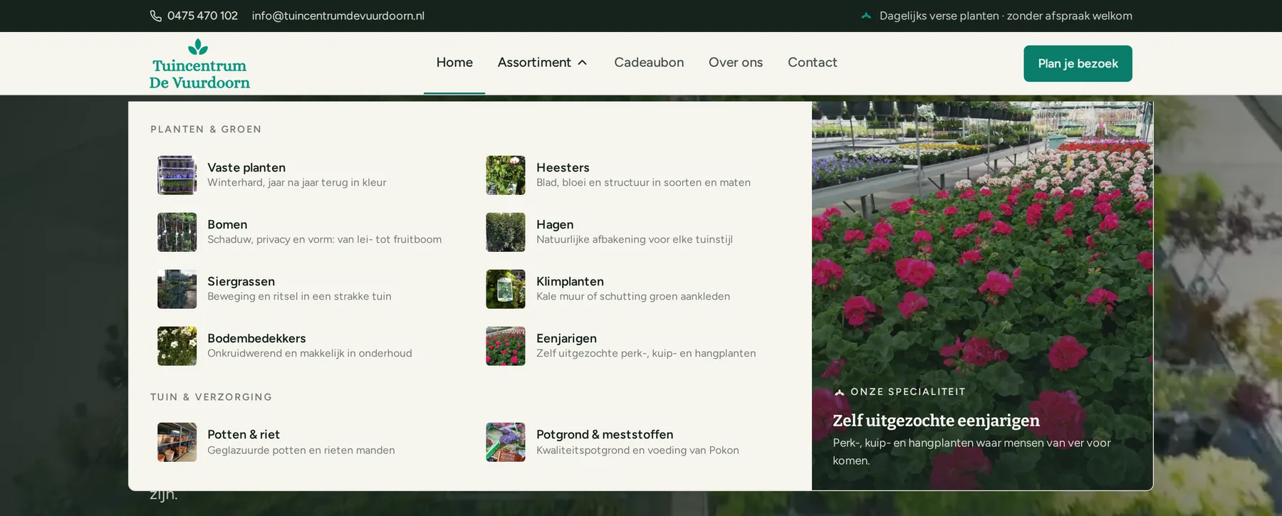 Het opengeklapte assortimentsmenu van Tuincentrum de Vuurdoorn met tien plantengroepen