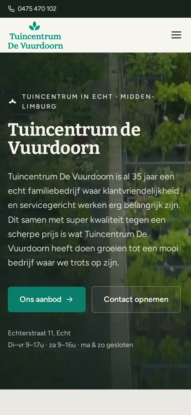 De homepage van Tuincentrum de Vuurdoorn op een telefoon, met adres en openingstijden onder de hero
